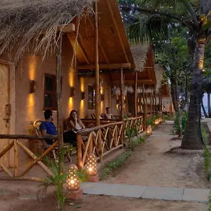 Resort Seascape Eco And Restaurant Morjim