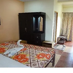 Hotel At Tito's Lane 2*