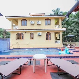 Oyo 10723 Pool View Villa