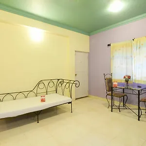 Oyo Near Canara Bank Candolim Apartment Calangute