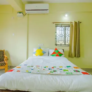 Hotel Oyo 22002 Spacious 2*