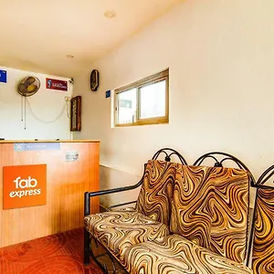 Fabexpress Seafinity Hotel Candolim