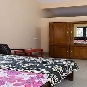 Maangta 330 - Margao Colva מלון