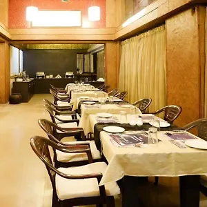 Hotel Oyo Premium Candolim Main Road Calangute