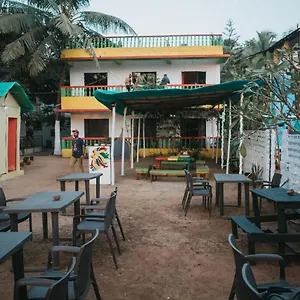 Rasta Mansion Beach And * Arambol