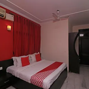 Oyo 63064 Casa Courtyard Hotel