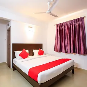 Hotel Oyo 18647 Pandav Madgaon